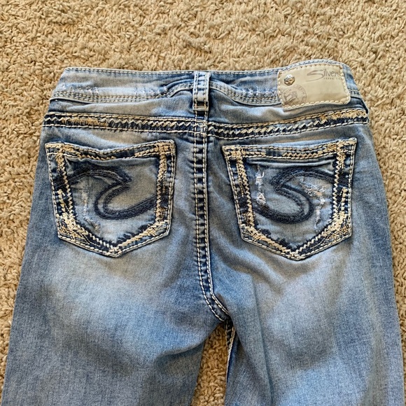 Silver Jeans - Picture 2 of 2